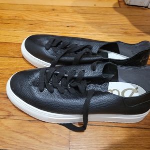 Black leather sneakers